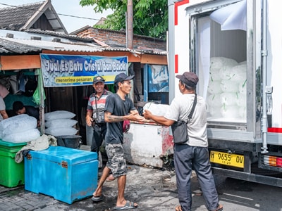 Dua Mesin Es Tube 10 Ton di Indonesia