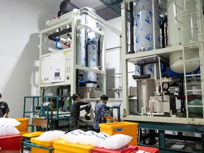 Dua Mesin Es Tube 20 Ton di Indonesia